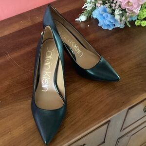 Calvin Klein Black Leather Women's Pumps